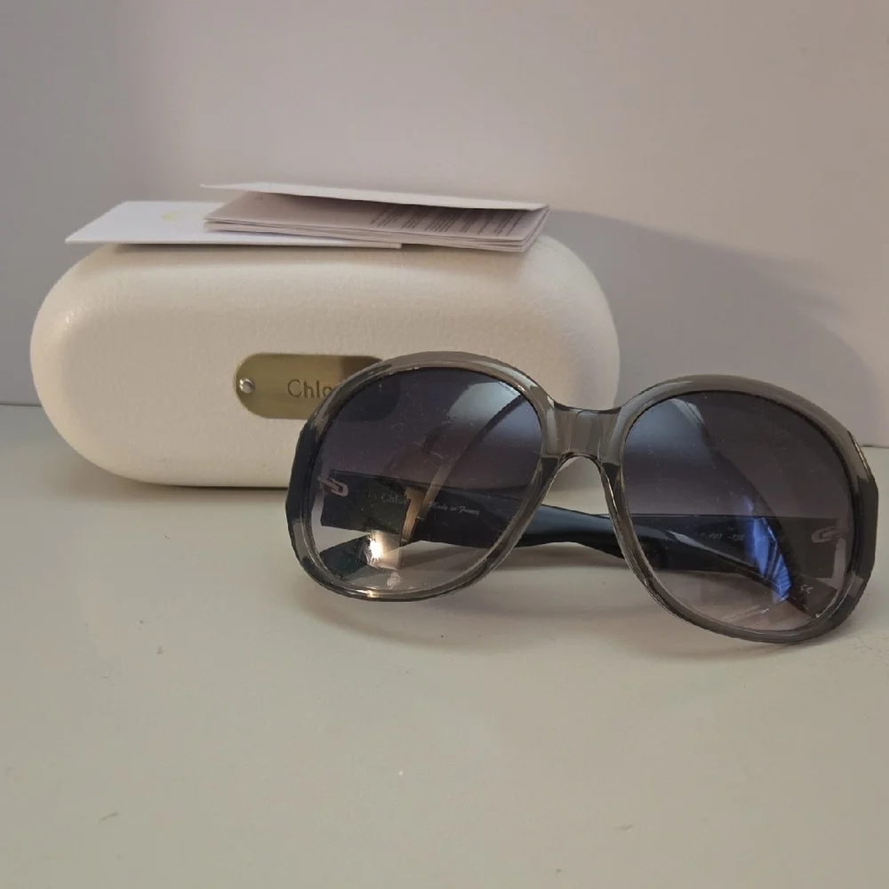 Like New Chloe Round Sunglasses, Gray and Black. - Picture 2 of 13